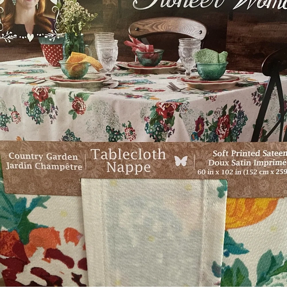 Pioneer Woman Country Garden Floral Tablecloth 60